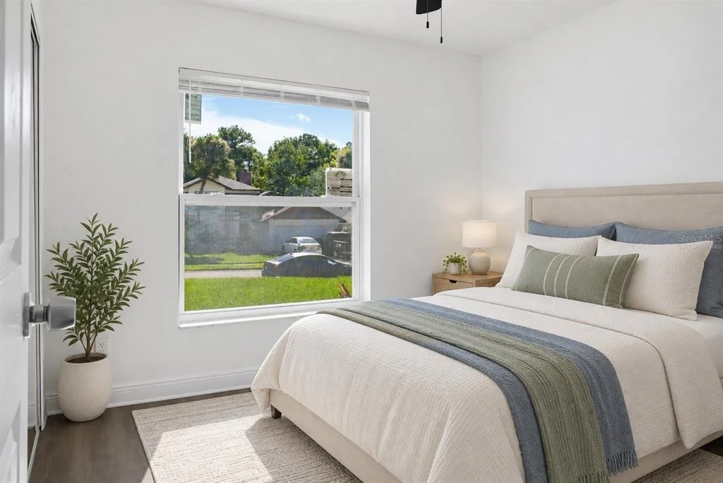 Photo of 1060 DEES DRIVE