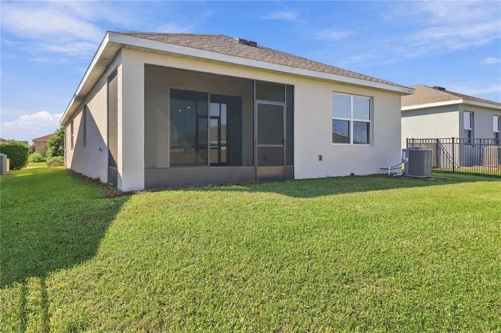 Photo of 5541 NW 40TH LOOP