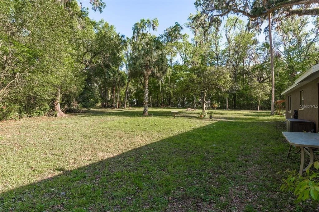 Photo of 7182 GRIFFIN ROAD