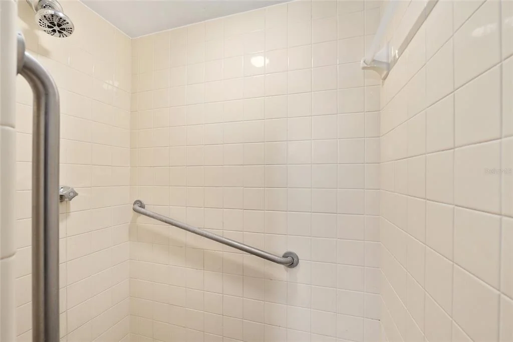 Photo of 3300 SE 32ND STREET