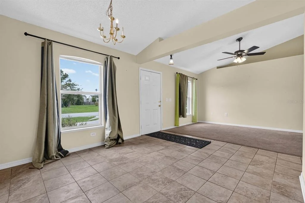 Photo of 6 BROWNSTONE LANE
