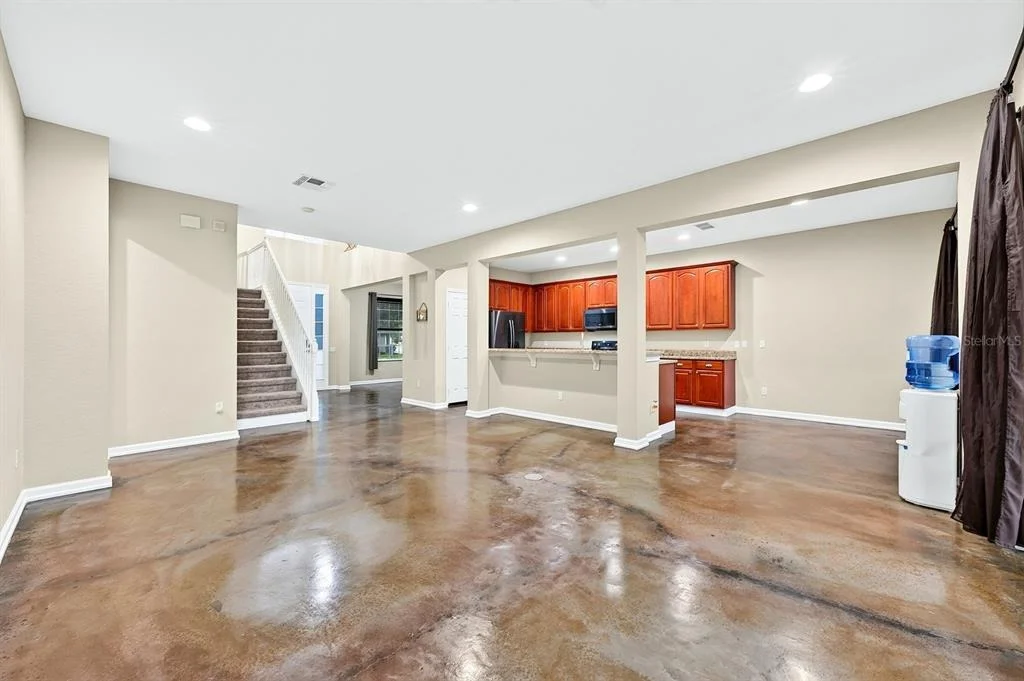 Photo of 1135 TOLUKE POINT
