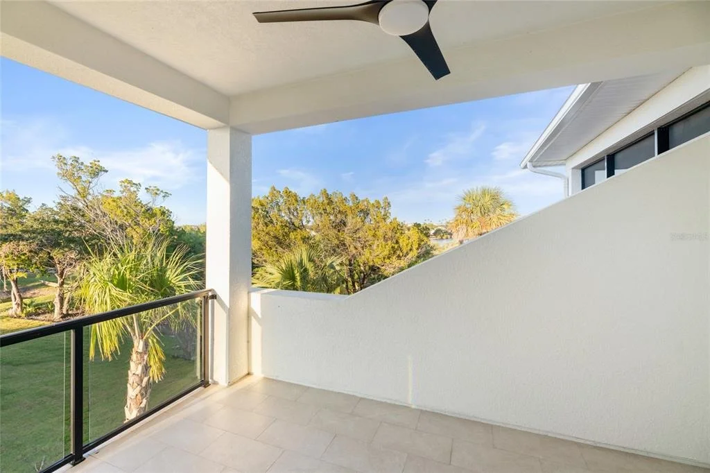 Photo of 2559 PALM AVENUE