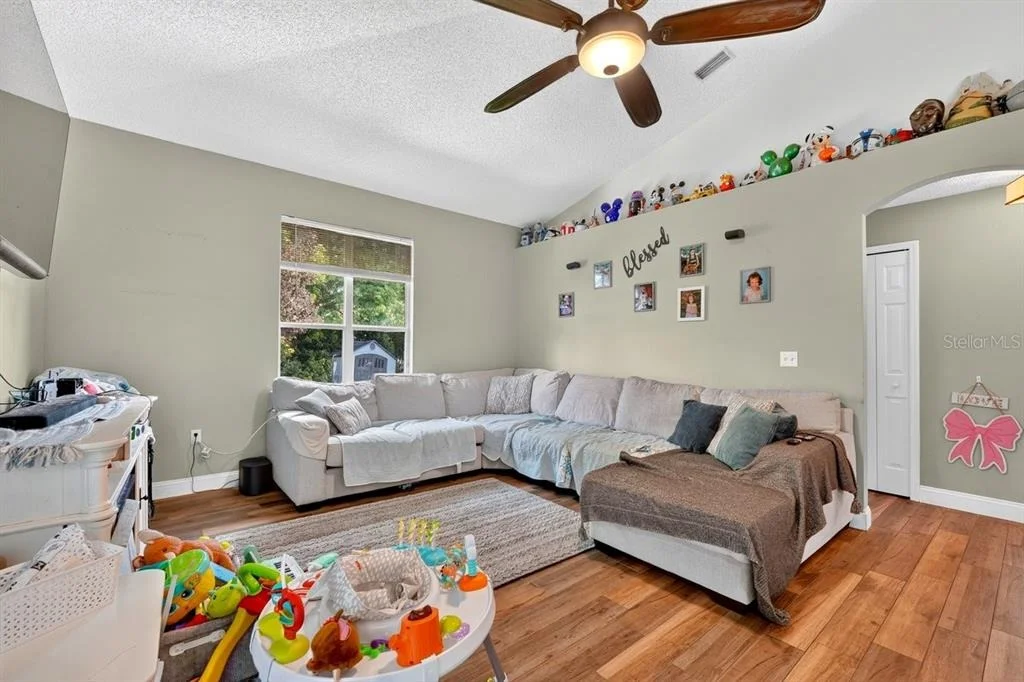 Photo of 800 COLTRA LANE