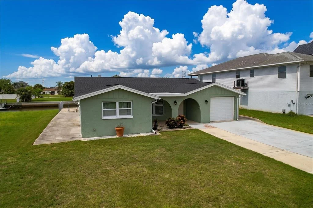 Photo of 7401 ISLANDER LANE
