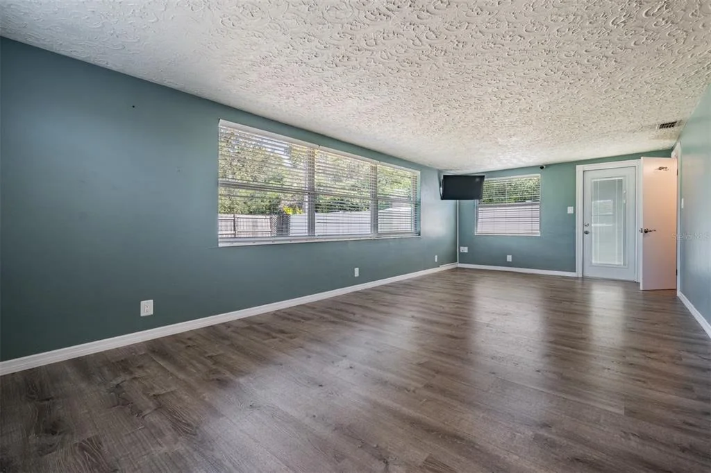 Photo of 5301 DAWN LANE