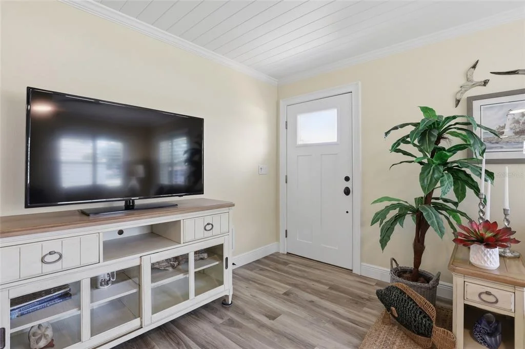 Photo of 707 BEVERLY ROAD