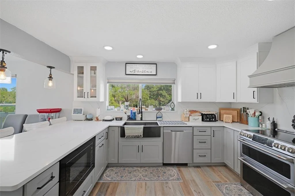 Photo of 14523 BARLOW LANE