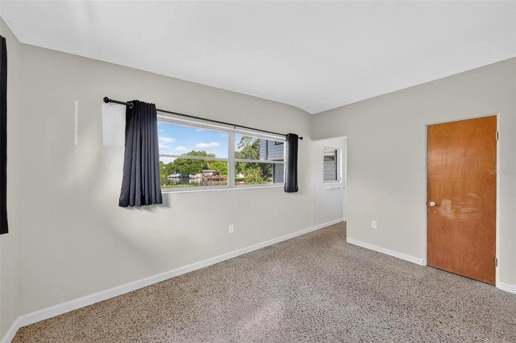 Photo of 710 TWIN OAKS LANE