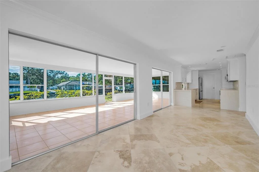 Photo of 2391 ROBERTA LANE