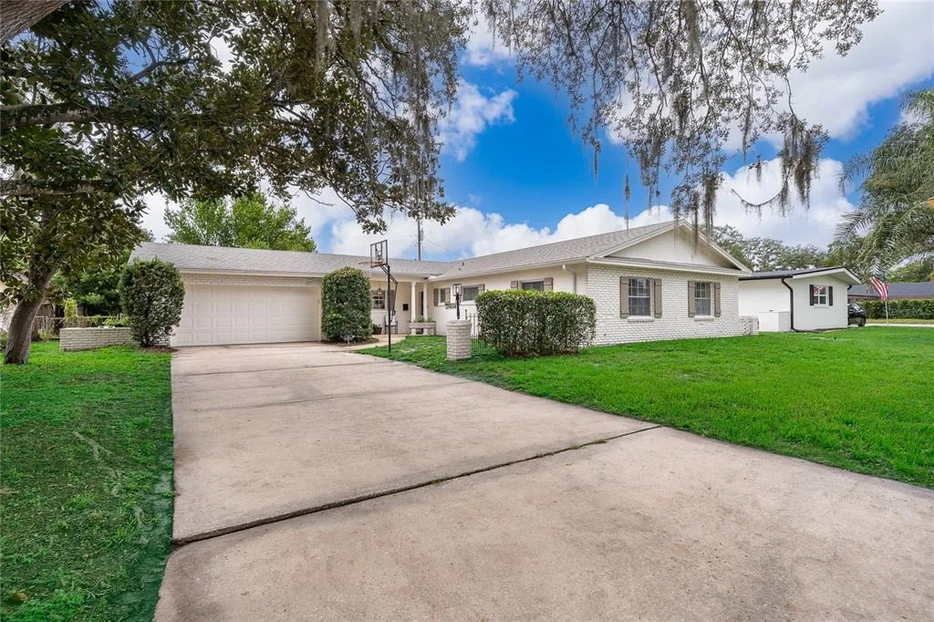 Photo of 2464 HUNTERFIELD ROAD