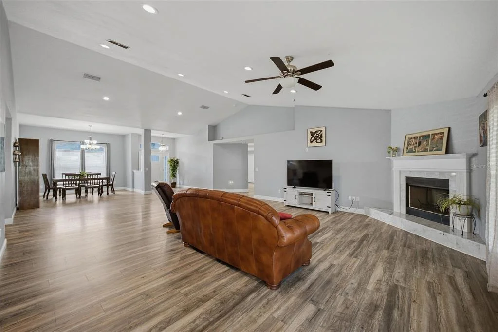 Photo of 6875 SE 11TH PLACE