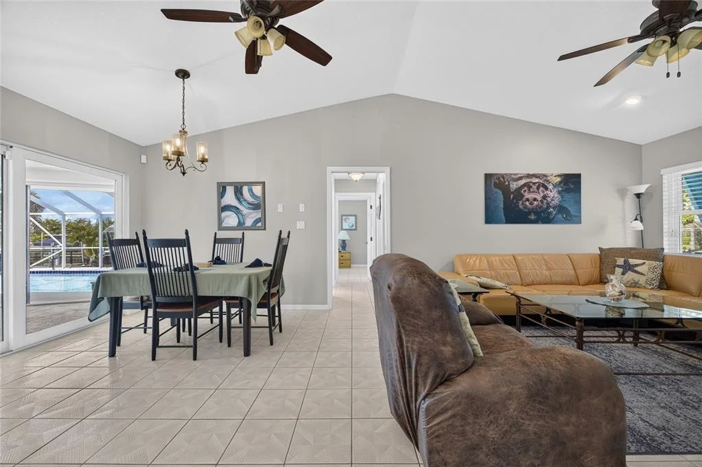 Photo of 2280 VIA ESPLANADE