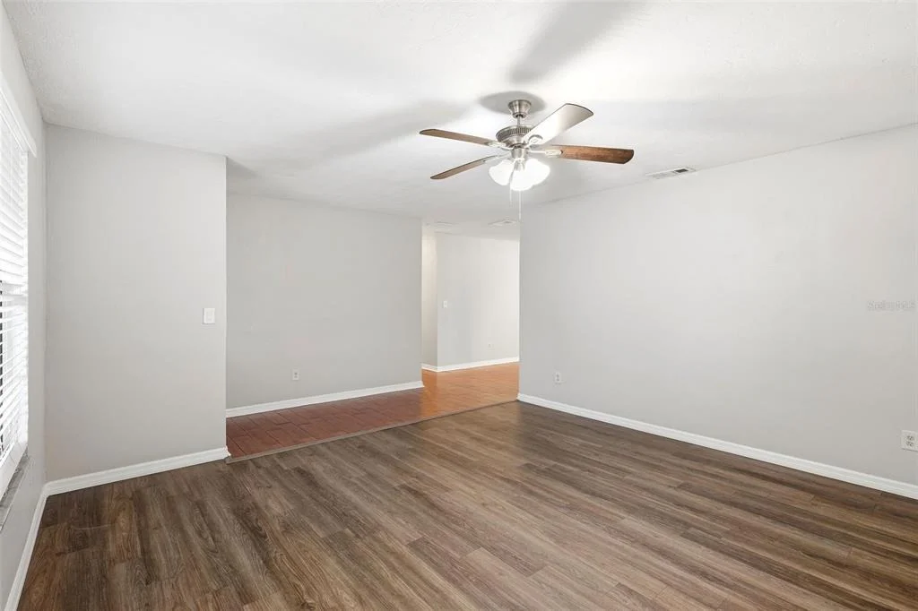 Photo of 483 SPRUCEVIEW DRIVE