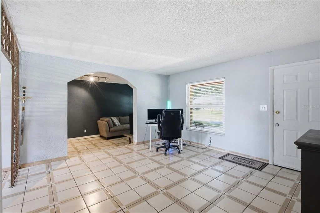 Photo of 802 PAPAYA DRIVE