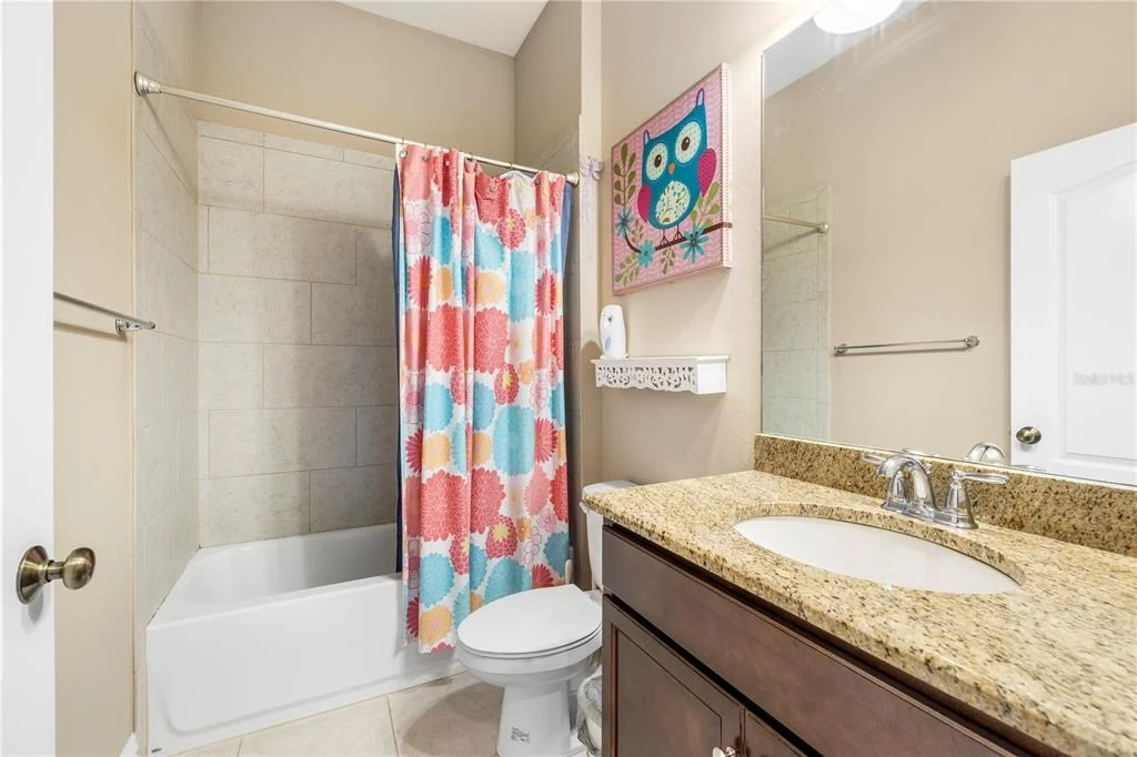 Photo of 16726 COURTYARD LOOP