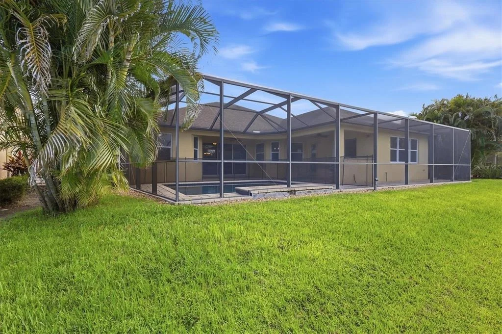 Photo of 640 HONEYFLOWER LOOP