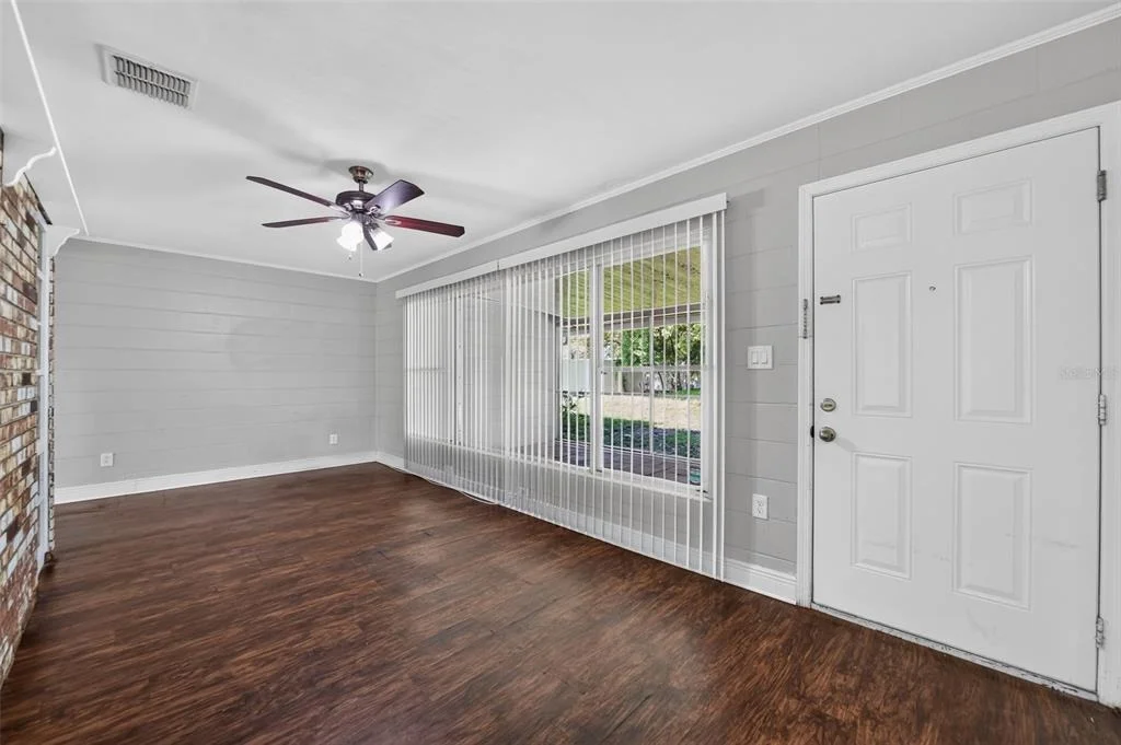 Photo of 351 STARLING ROAD