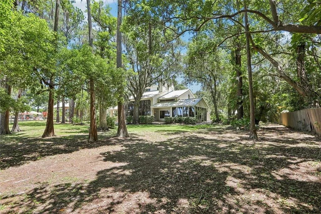 Photo of 17810 CRAWLEY ROAD