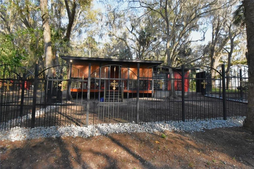 Photo of 1302 SE WACAHOOTA ROAD