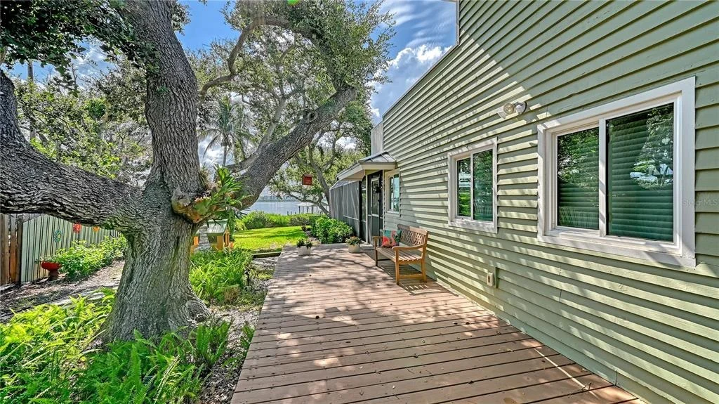 Photo of 1042 N CASEY KEY ROAD