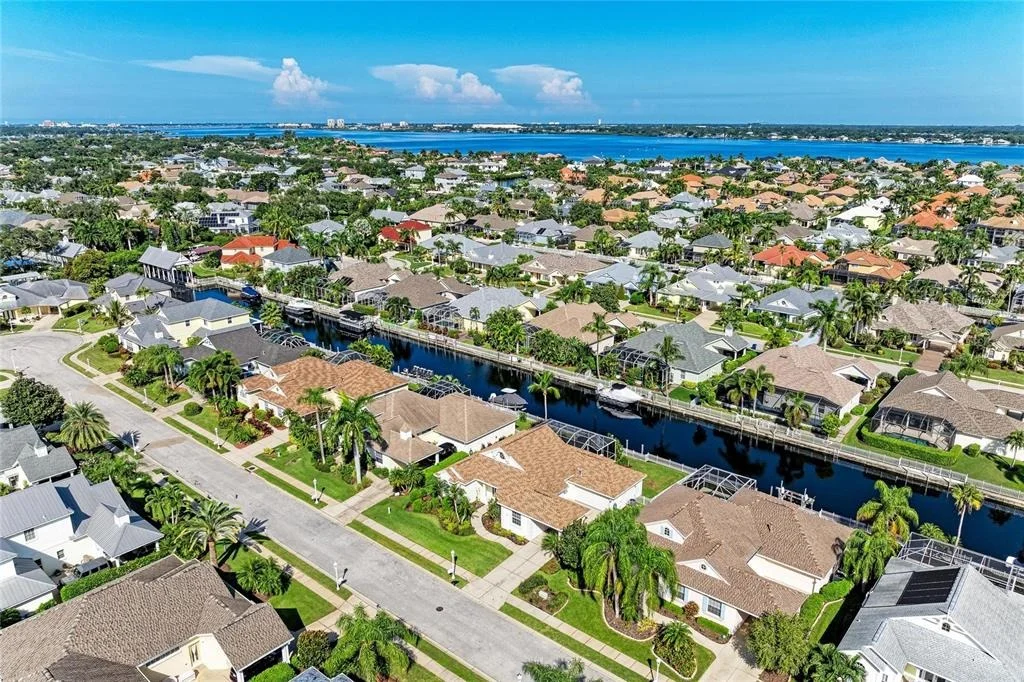 Photo of 4727 COMPASS DRIVE
