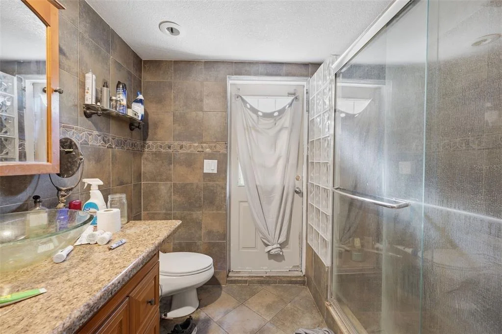 Photo of 15499 OAKCREST CIRCLE