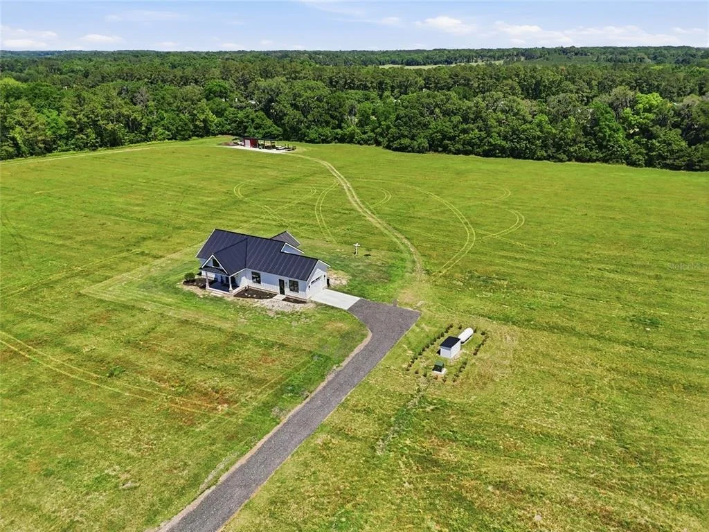 Photo of 18605 NW COUNTY ROAD 235A