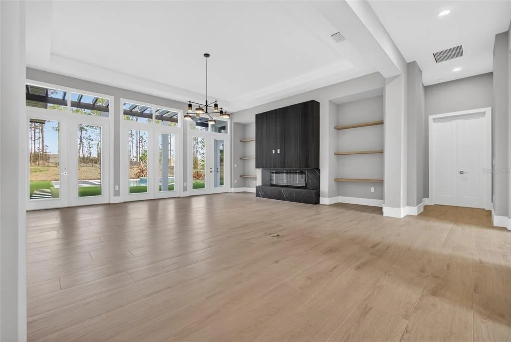Photo of 16130 PENDIO DRIVE