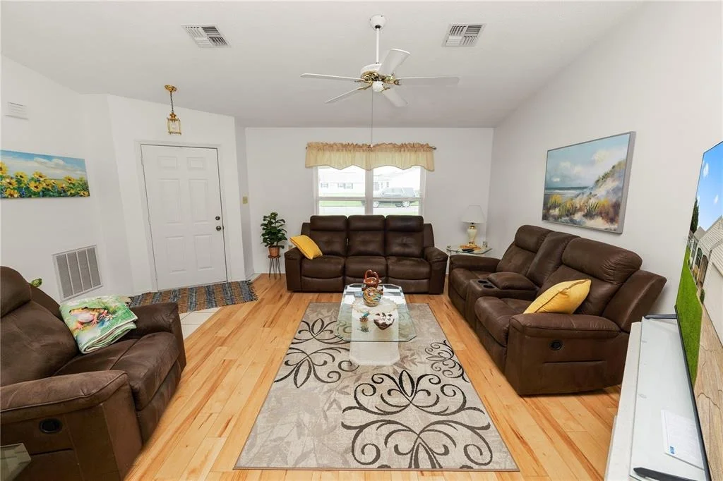 Photo of 1120 PARAKEET TRAIL