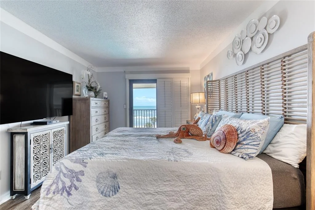Photo of Unit 4040 at 935 OCEAN SHORE BOULEVARD