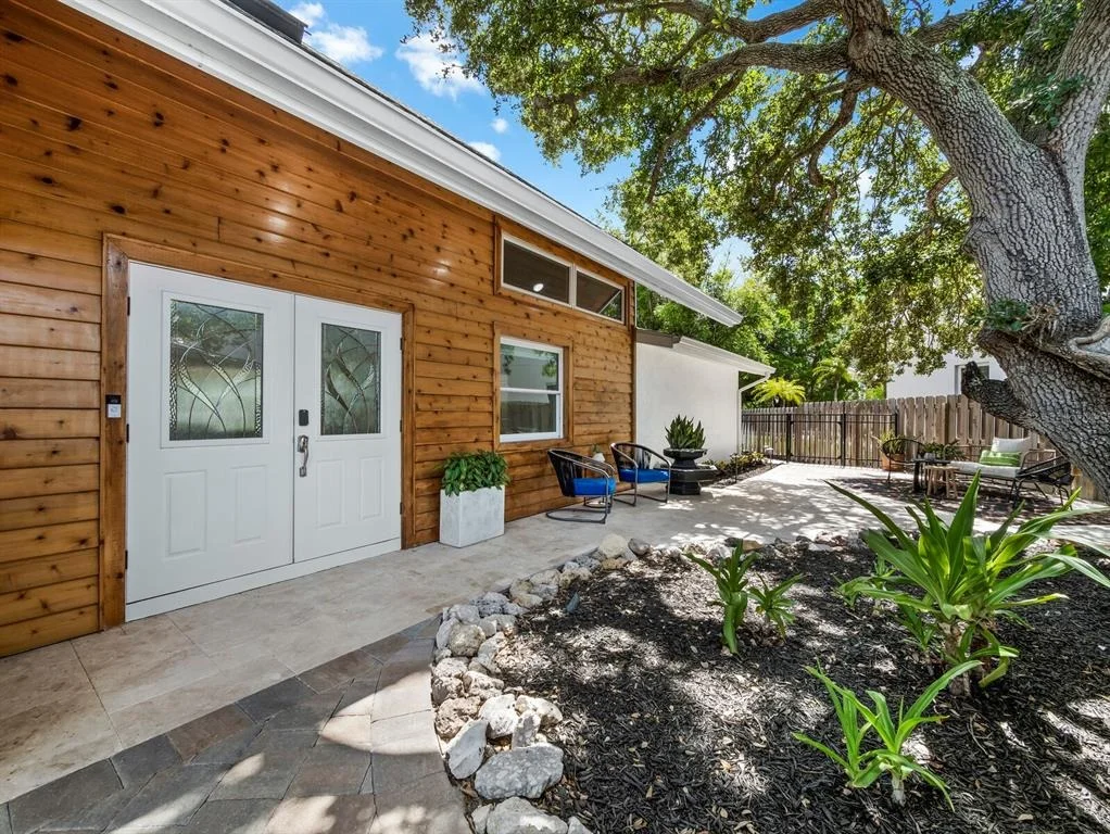 Photo of 430 ISLAND CIRCLE
