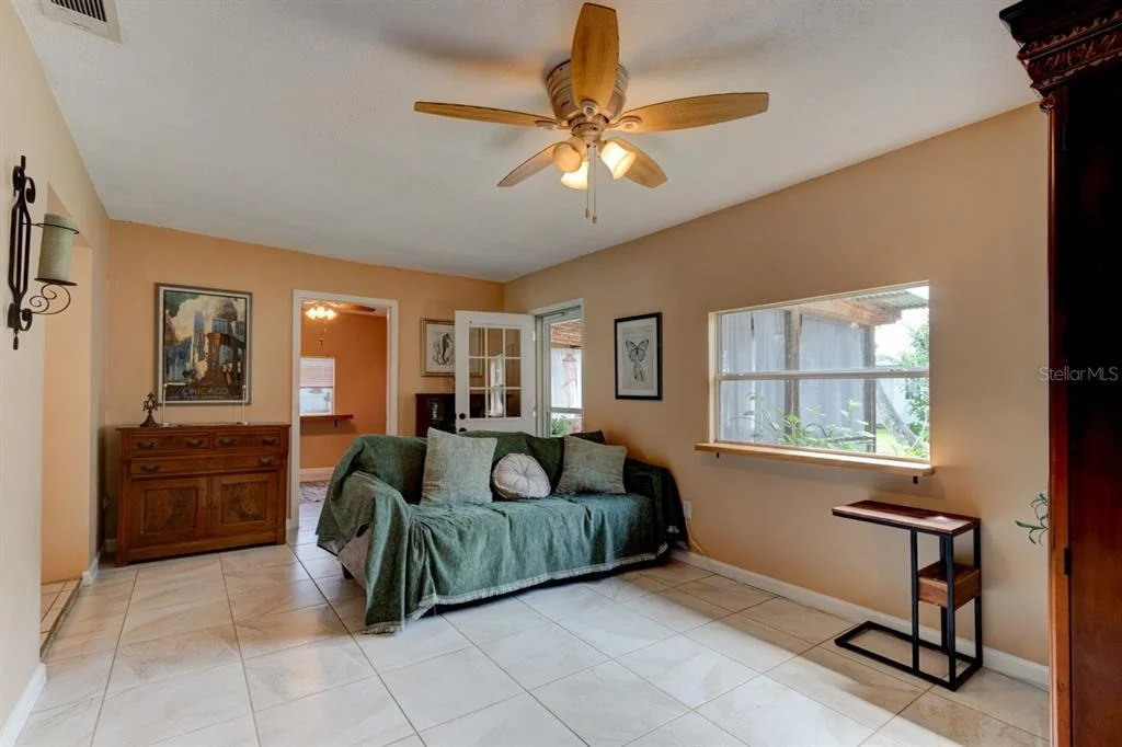 Photo of 16 LAUREL OAKS CIRCLE