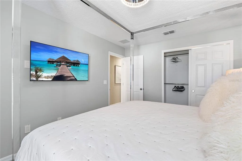 Photo of 8975 AMELIA DOWNS TRAIL