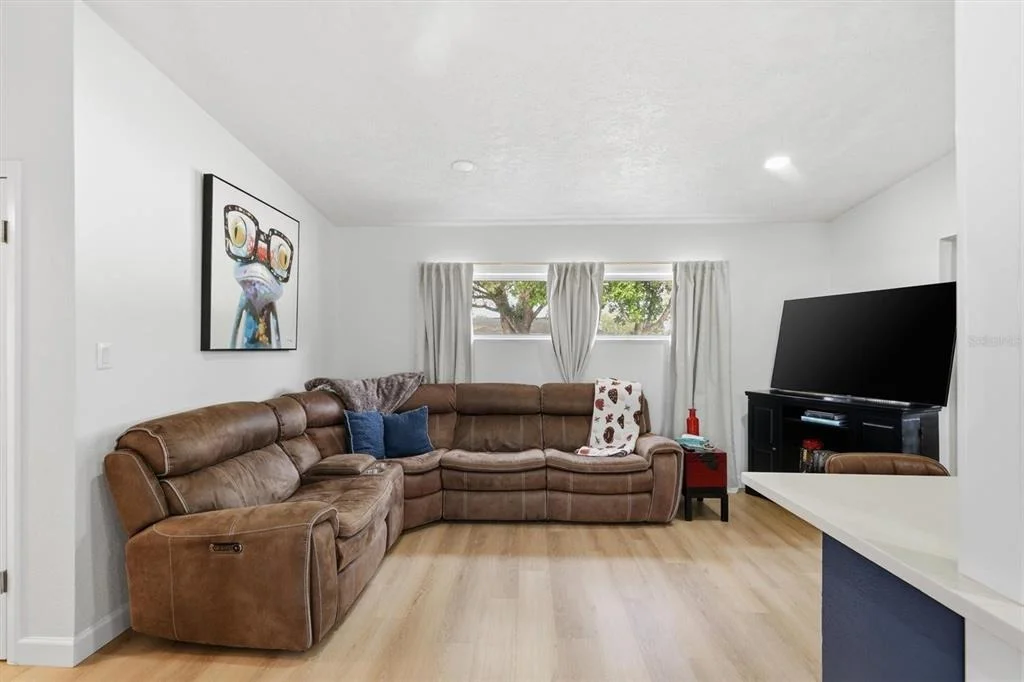 Photo of 4643 BROOKSDALE DRIVE