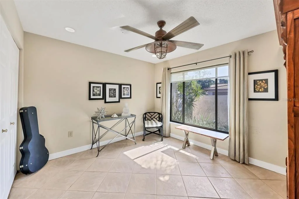 Photo of 6412 SUN EAGLE LANE
