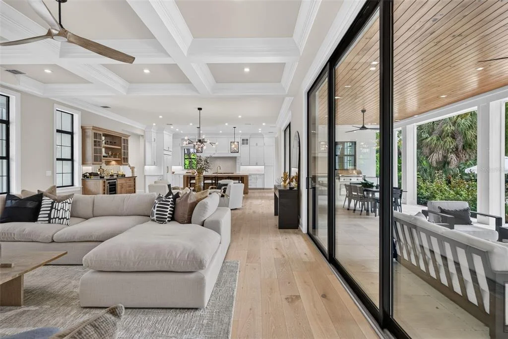 Photo of 656 TROPICAL CIRCLE