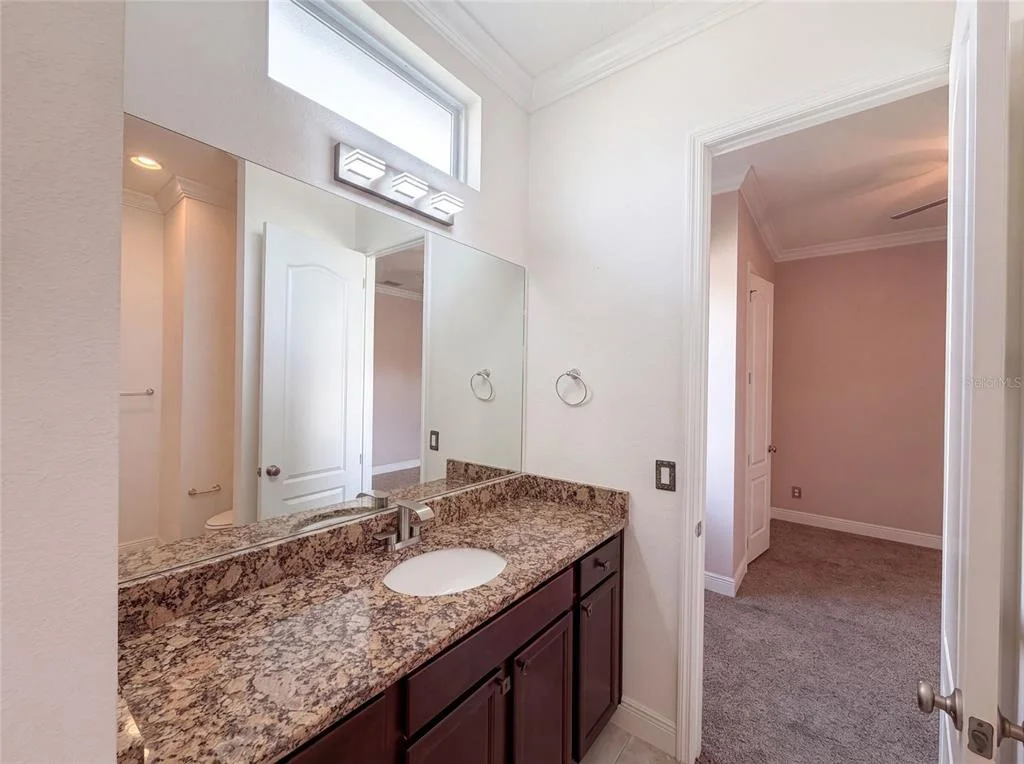 Photo of 918 BLACKTHORN DRIVE