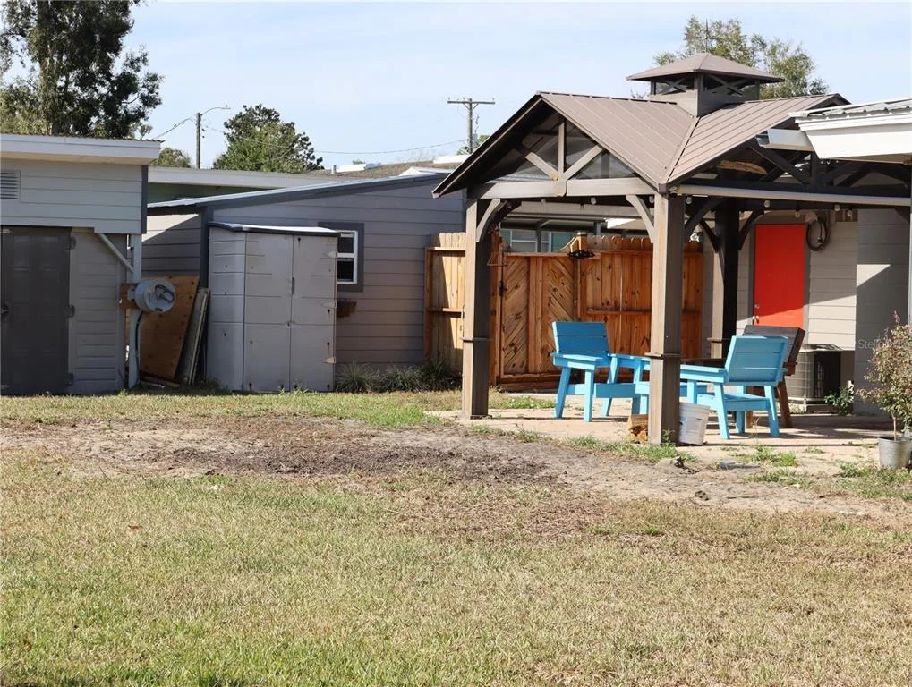 Photo of 940 OLEANDER DRIVE SE