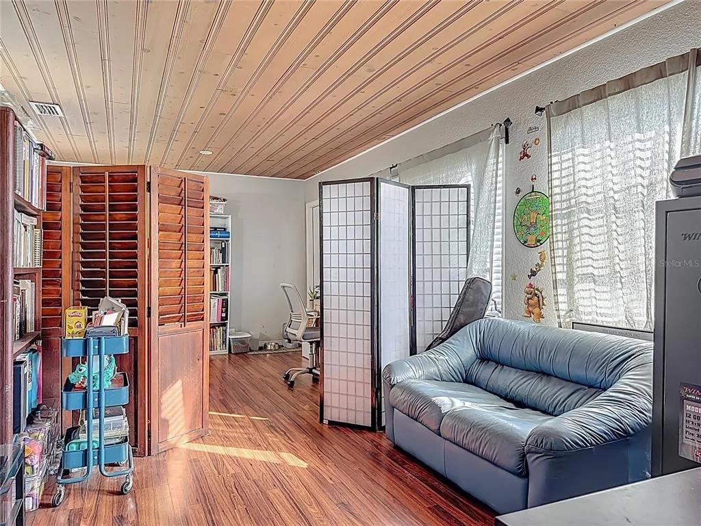 Photo of 1521 BANYAN DR.