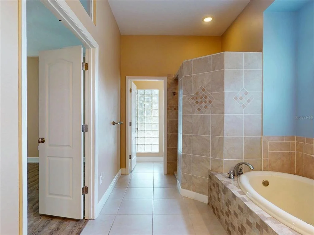 Photo of 71 CARRIAGE CREEK WAY