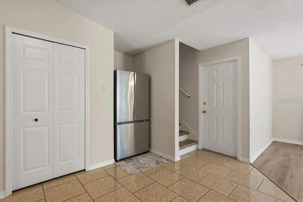 Photo of 372 LAKE DAISY CIR