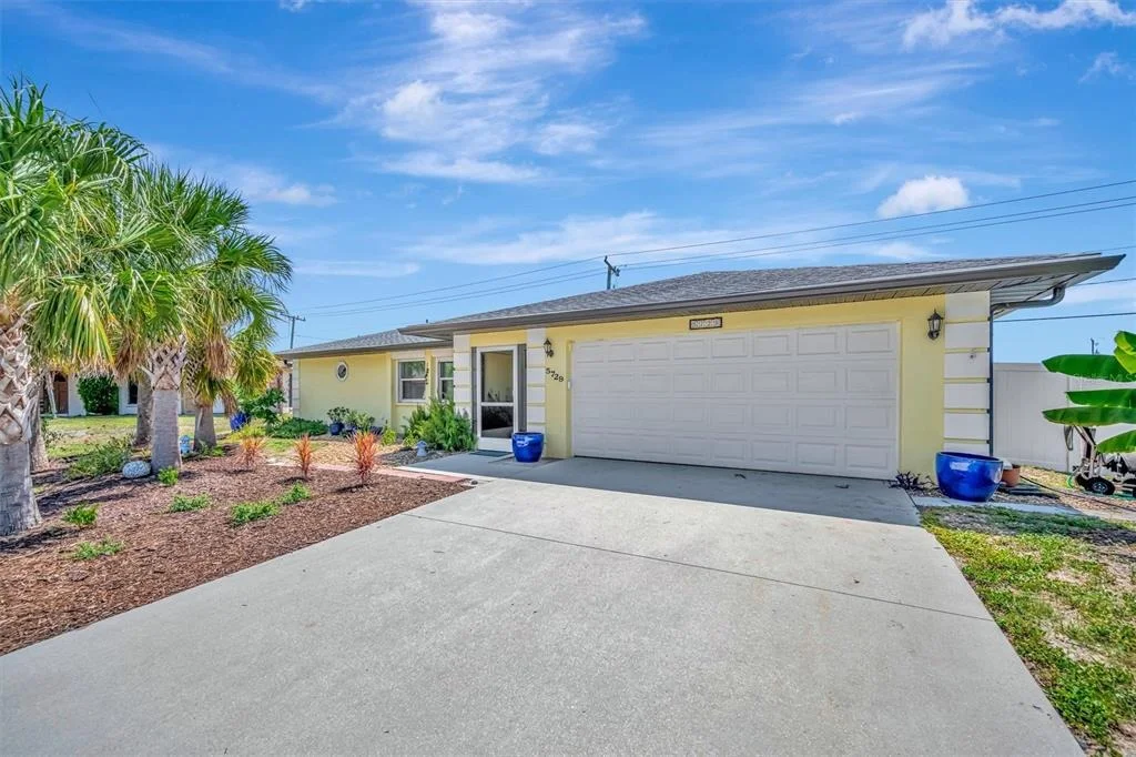 Photo of 5729 AUGUSTA CIRCLE
