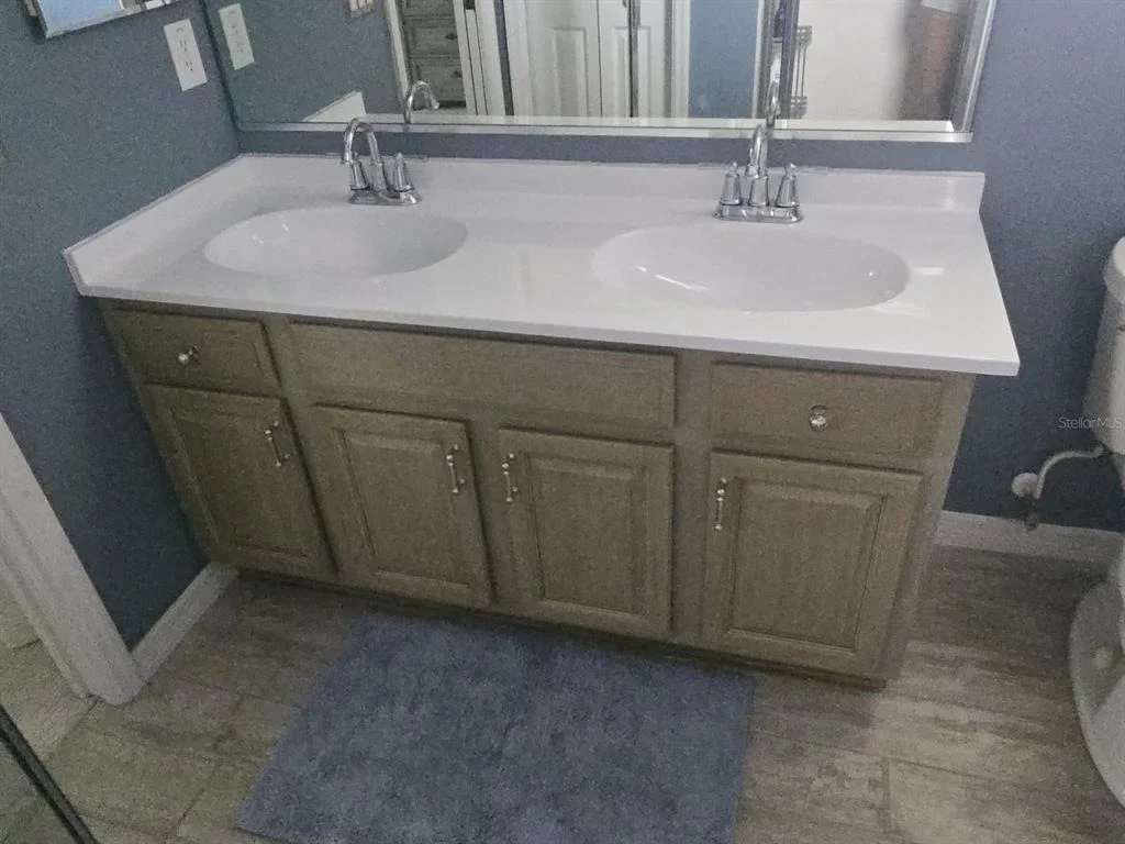 Photo of 1096 W DIAMOND SHORE LOOP