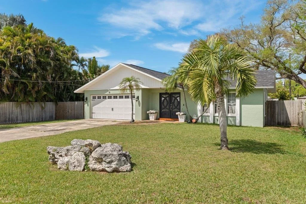 Photo of 14865 WILDWOOD DRIVE