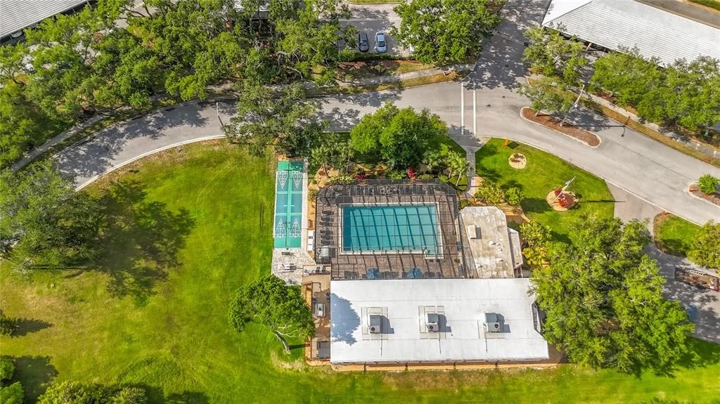 Photo of Unit 607 at 3740 PINEBROOK CIRCLE