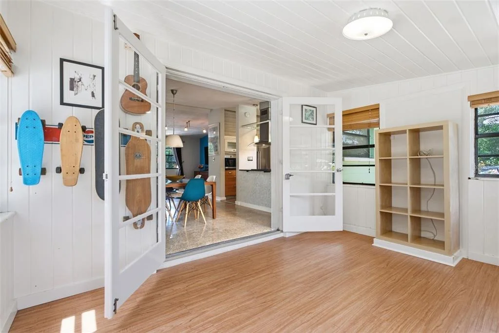 Photo of 609 W RIVER DRIVE