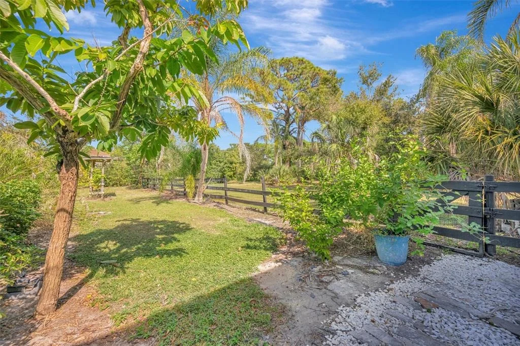 Photo of 403 LONGBOW TRAIL