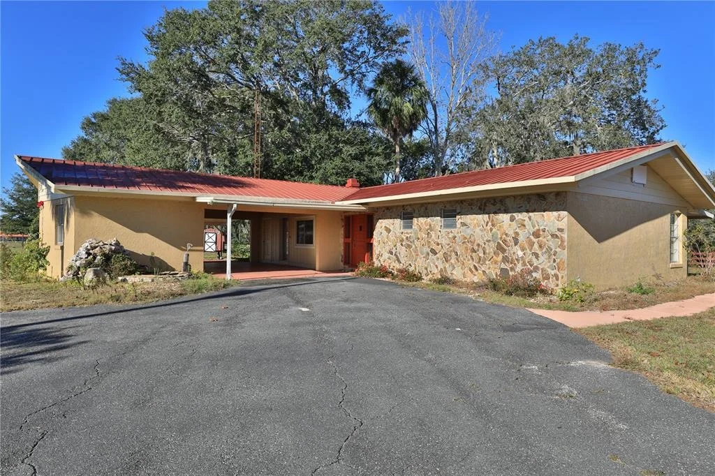 Photo of 2155 SE COUNTY HIGHWAY 484