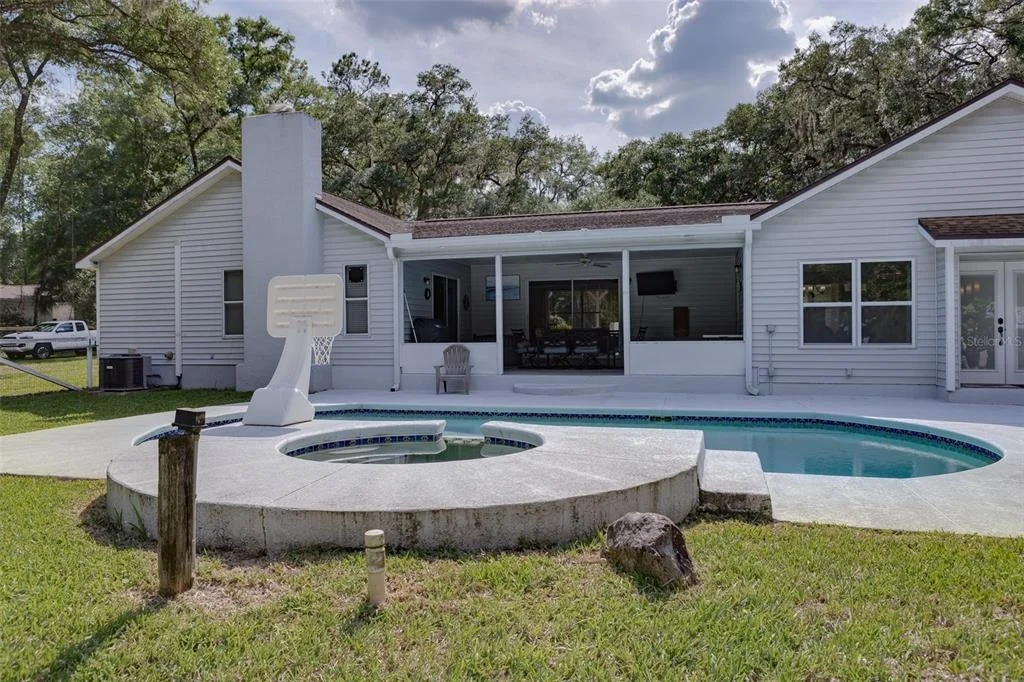 Photo of 39 WOOD RIDGE DRIVE
